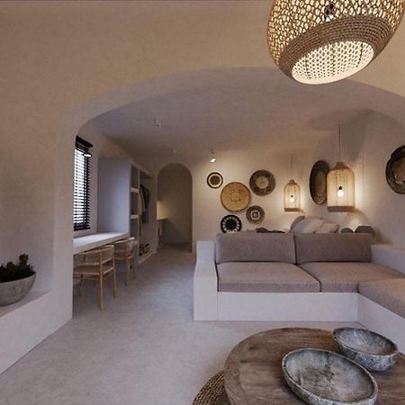 Lejardin Suites Santorini Pyrgos Kallistis ภายนอก รูปภาพ